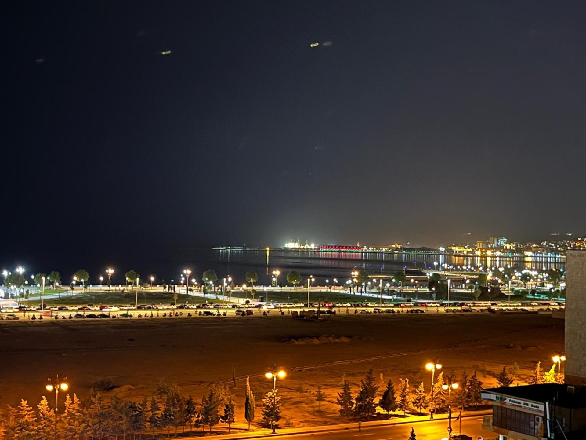 Sea View Couple Apartmant At Boulvard,Near Nizami Street Baky Esterno foto